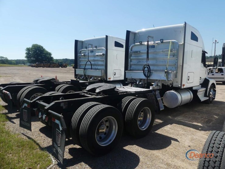 2022-kenworth-t680-image-2