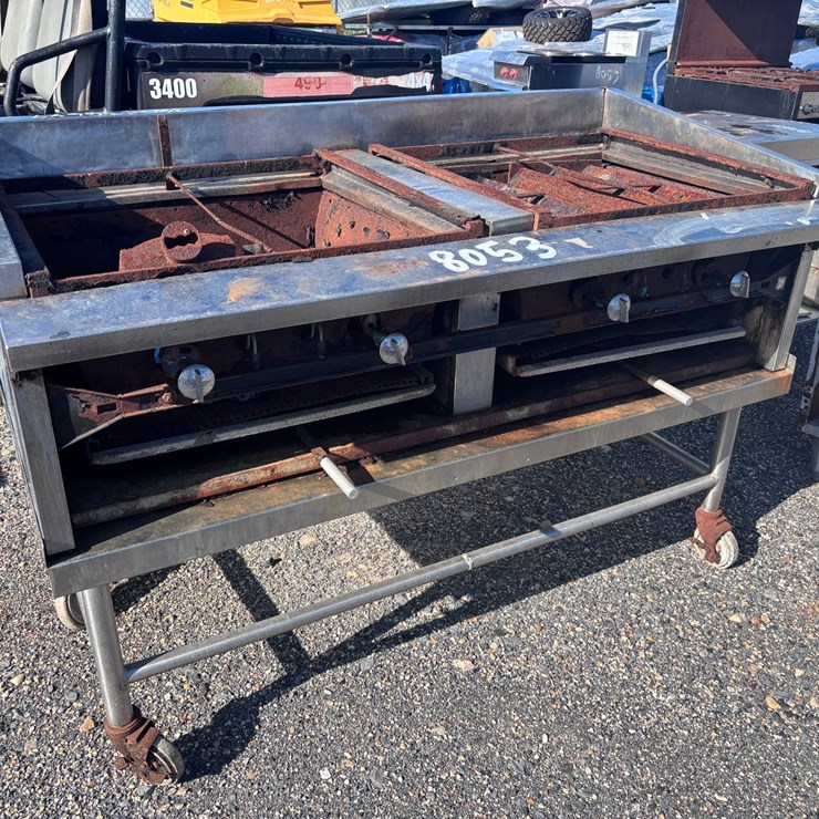 #8053 • 4-BURNER GRILL