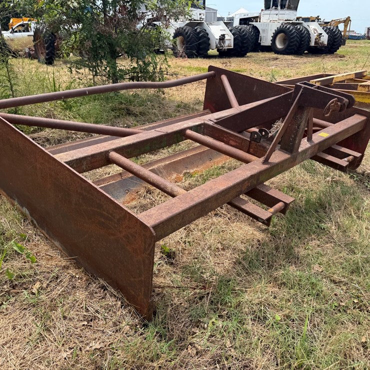 #51946 • 8' Box Blade INV#51946