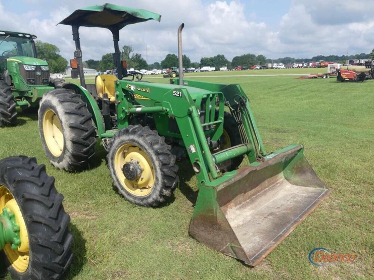 john-deere-5205-image-1
