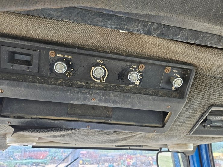 ford-8630-image-33