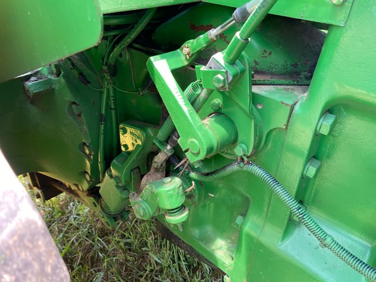 john-deere-8430-image-25