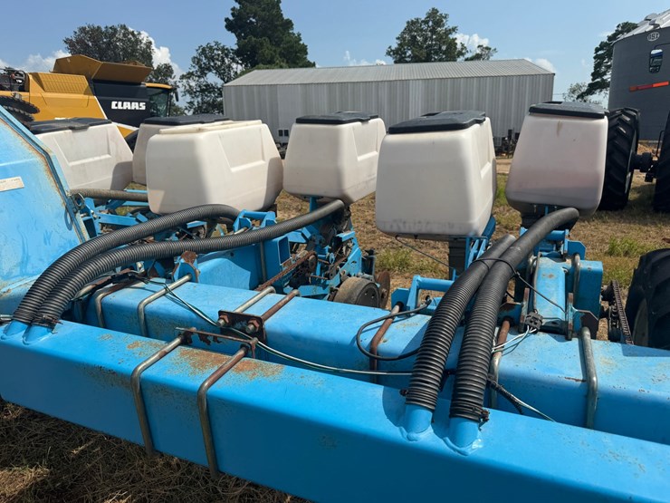 #51909-•-monosem-12-twin-row-38"-center-planter-05a116-inv#51909-image-121