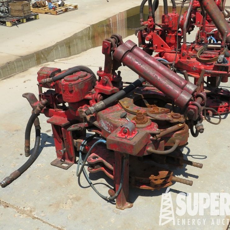 OIL COUNTRY Hyd Tubing Tongs