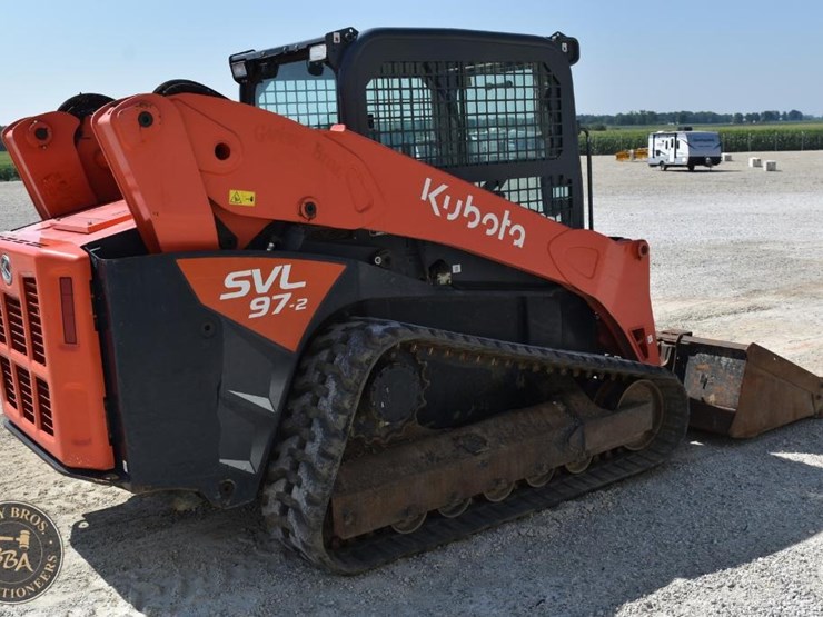2021-kubota-svl97-2-image-13