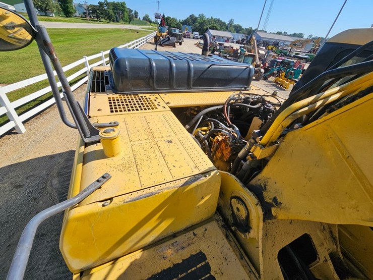 2006-komatsu-pc300-lc-image-46