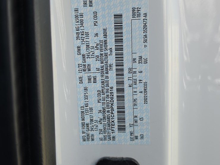 2023-ford-f150-xl-image-6