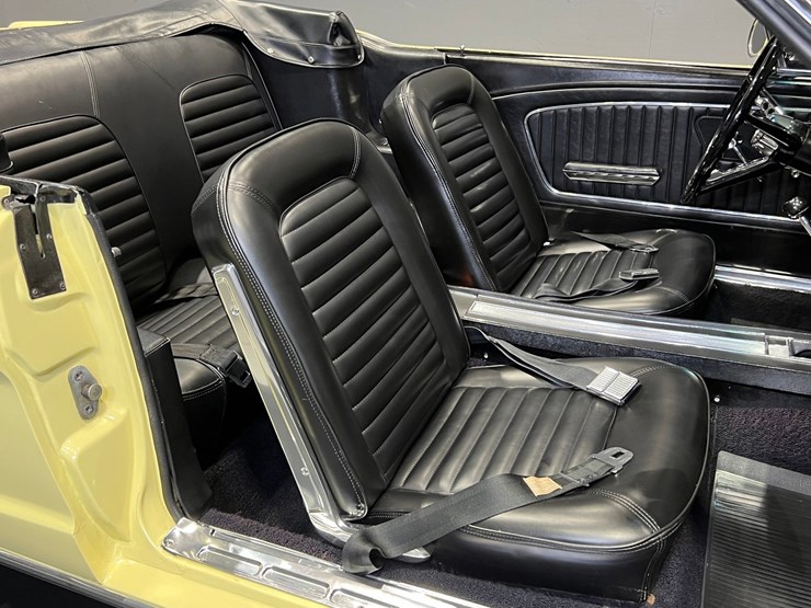 #1512-•-1965-ford-mustang-convertible-image-58