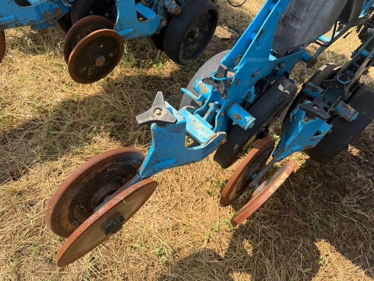 #51909-•-monosem-12-twin-row-38"-center-planter-05a116-inv#51909-image-58