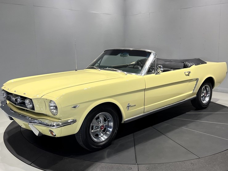 #1512-•-1965-ford-mustang-convertible-image-35