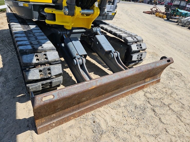 wacker-neuson-et145-image-17