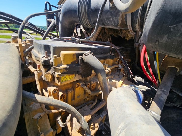 2006-caterpillar-c13-image-11