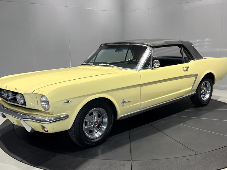 #1512-•-1965-ford-mustang-convertible-image-31