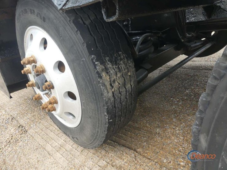 2012-kenworth-t800-image-7