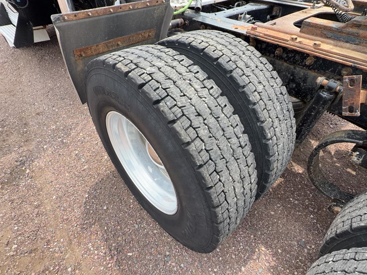 2006-kenworth-t800-image-30