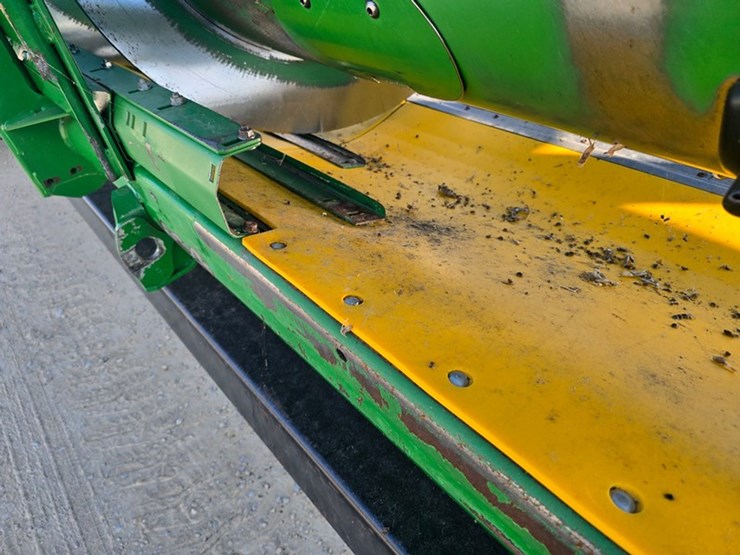 john-deere-635f-image-12