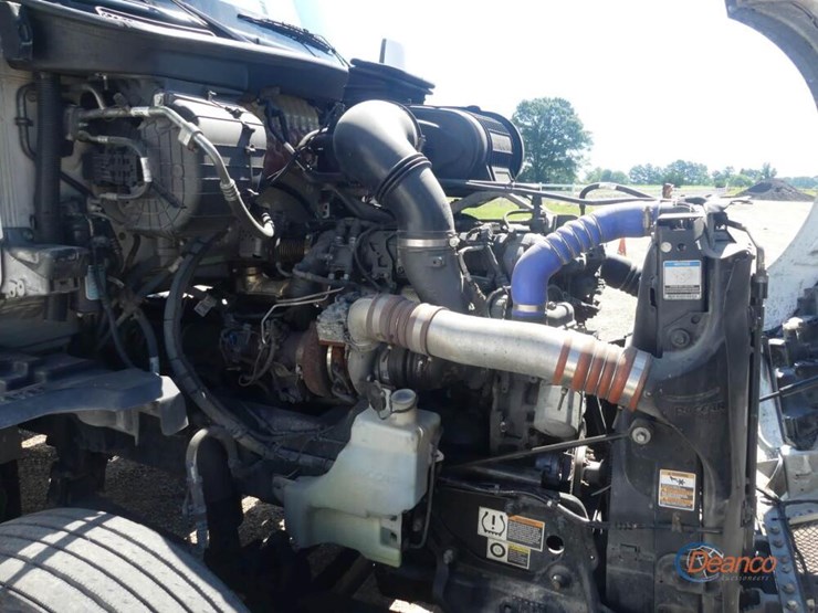 2022-kenworth-t680-image-11