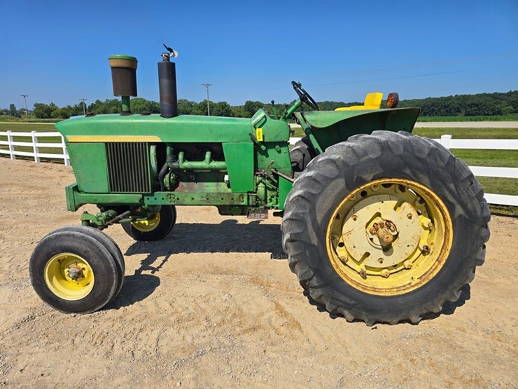 john-deere-4020-image-2