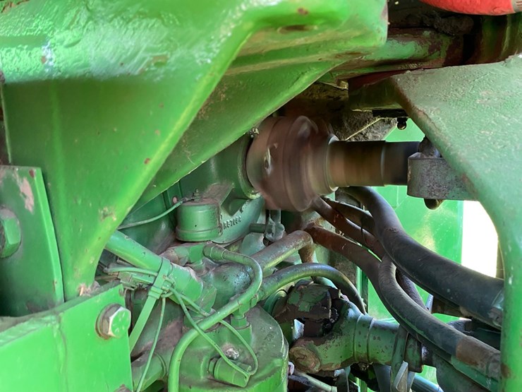 john-deere-8430-image-38
