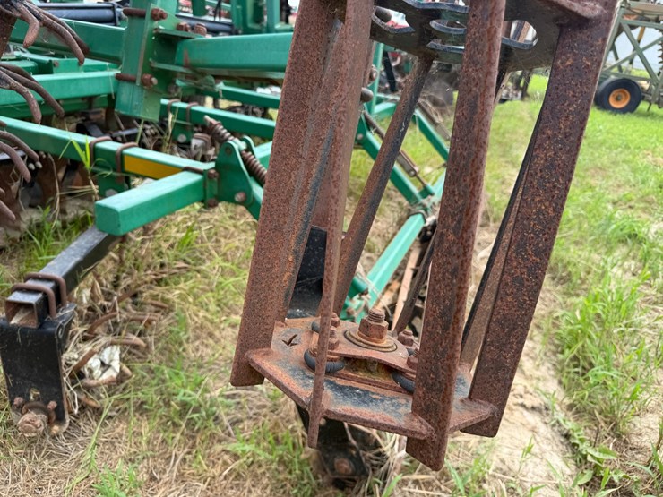 great-plains-3000tt-image-22
