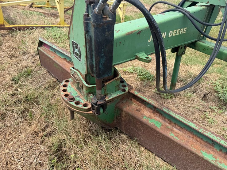 john-deere-10-image-11