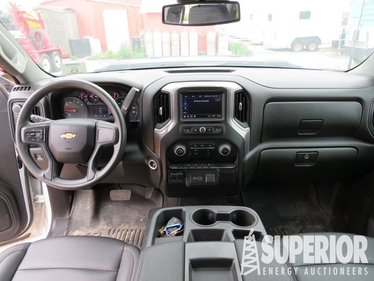 2024-chevrolet-silverado-2500hd-image-10