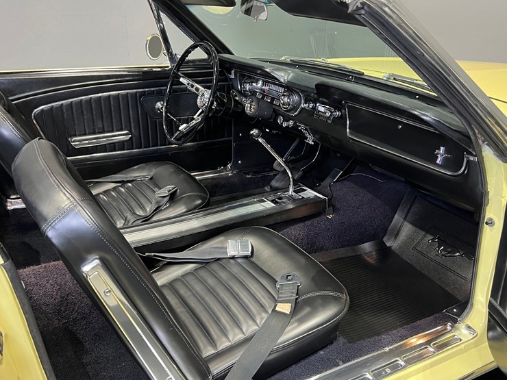 #1512-•-1965-ford-mustang-convertible-image-57