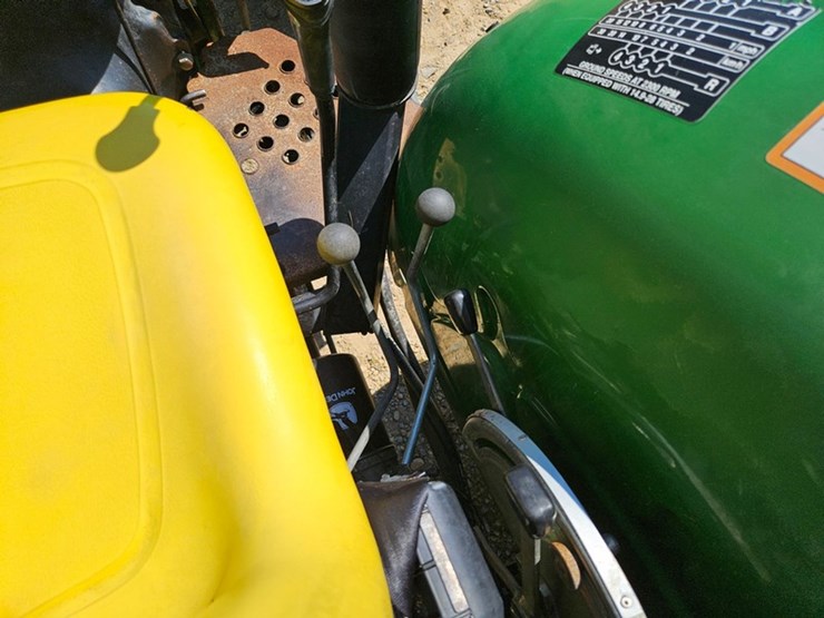 john-deere-5205-image-30