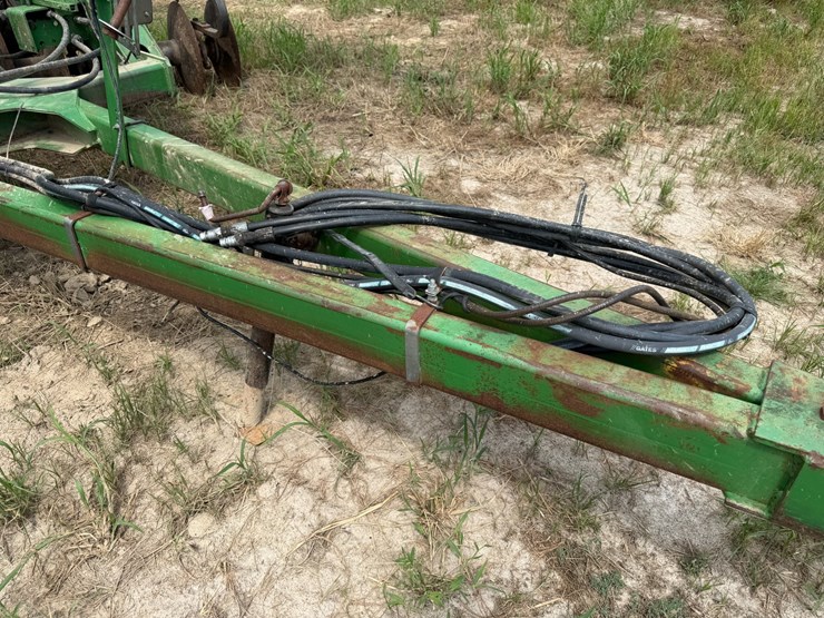 john-deere-37-image-50