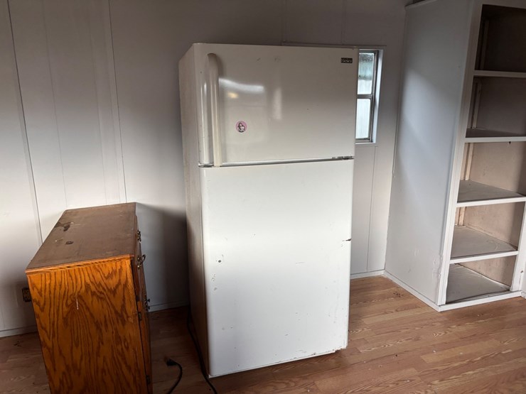 #305-•-mobile-home-image-35