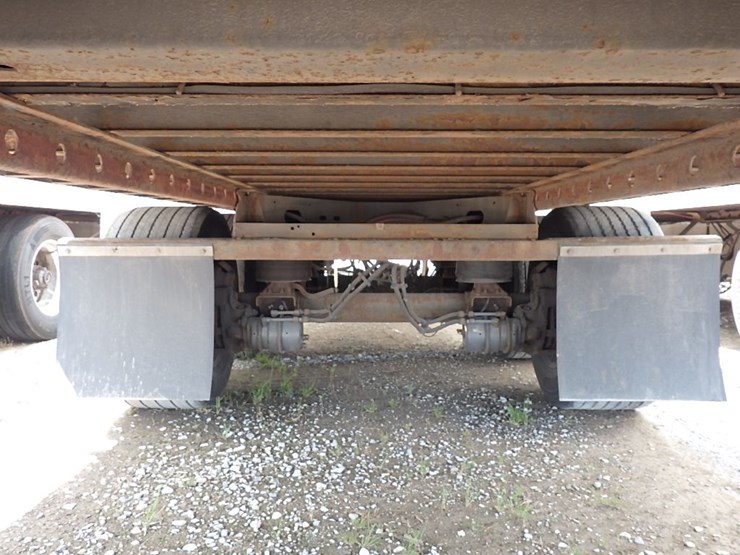 2016-utility-4000d-x-image-15