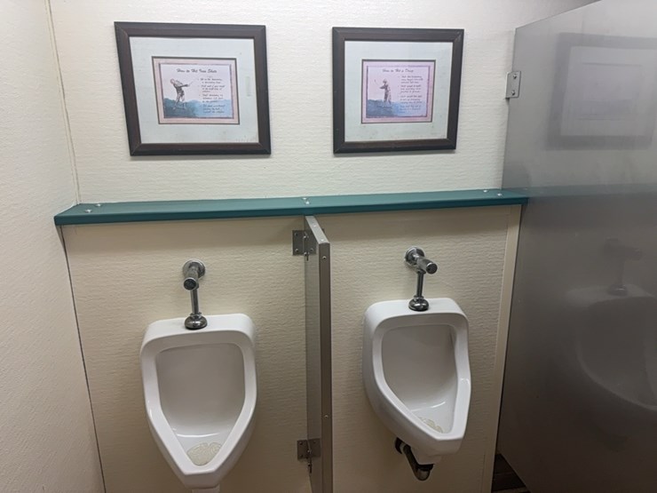 1992-pace-restroom-trailer-image-2