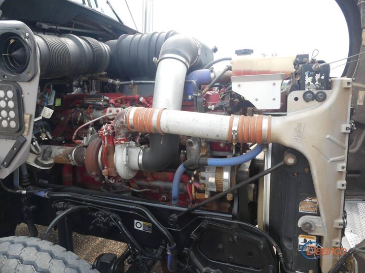 2012-kenworth-t800-image-15