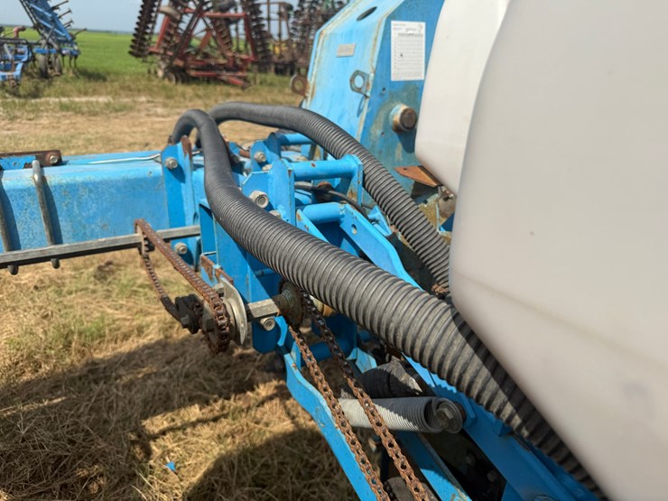 #51909-•-monosem-12-twin-row-38"-center-planter-05a116-inv#51909-image-97
