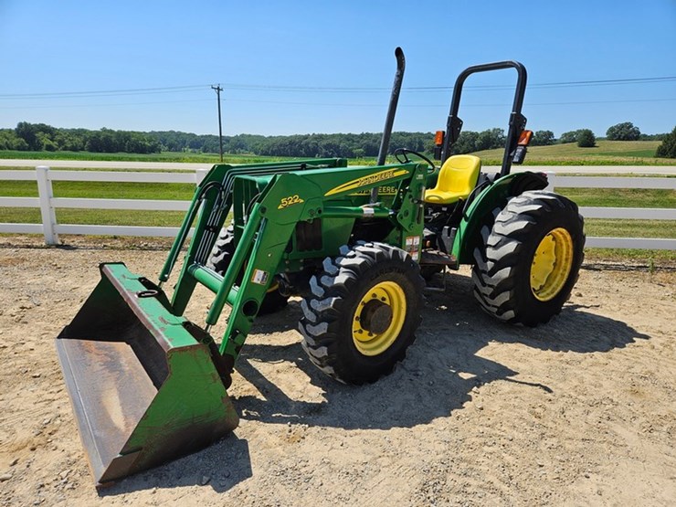 john-deere-5205-image-1