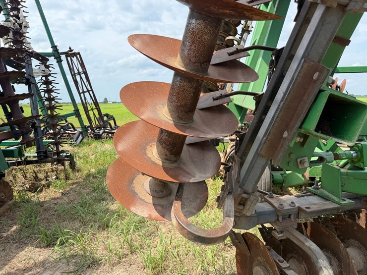 john-deere-37-image-57