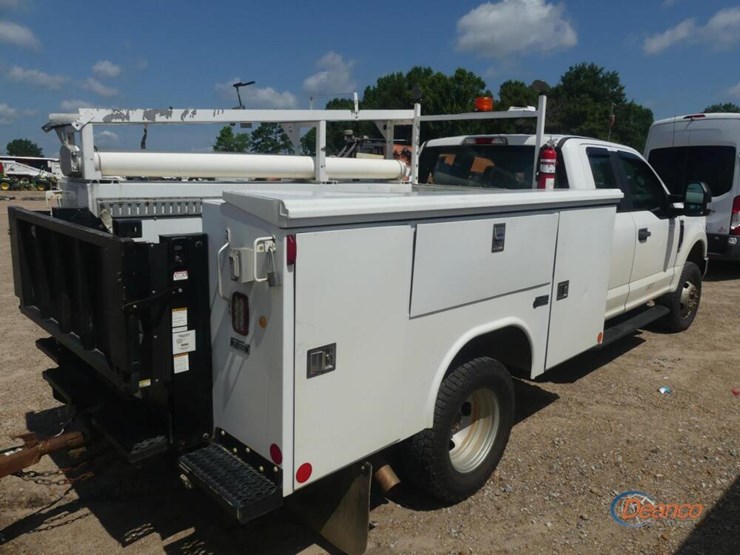 2017-ford-f350-image-2