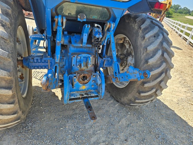 ford-8630-image-16