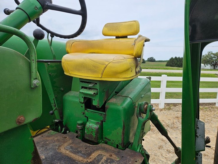 john-deere-4320-image-32