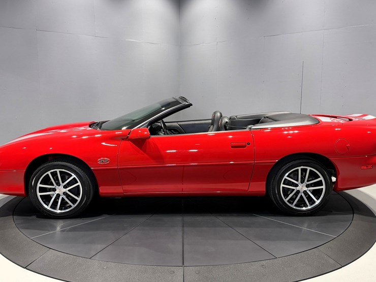 #1517-•-2002-chevrolet-camaro-ss-image-47