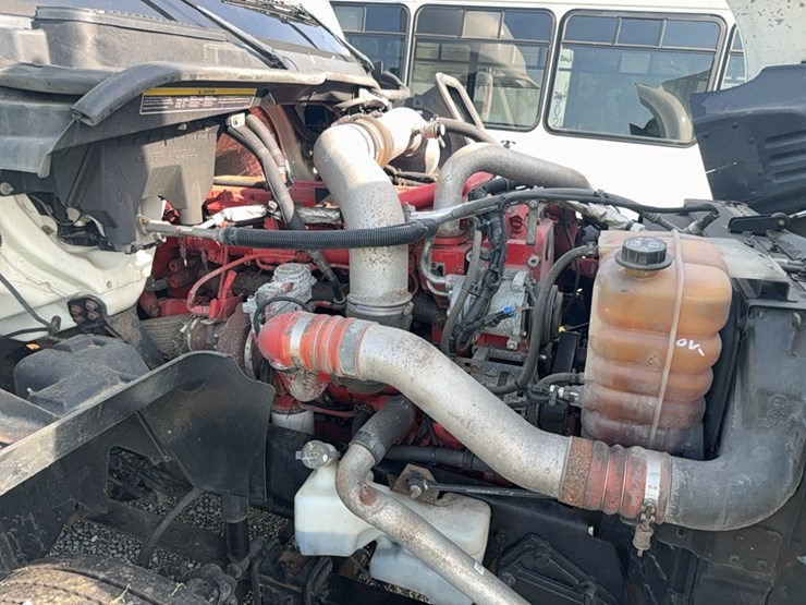 2016-international-prostar-semi-image-45