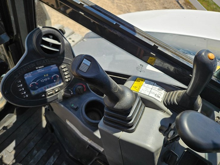 bobcat-e85-image-42