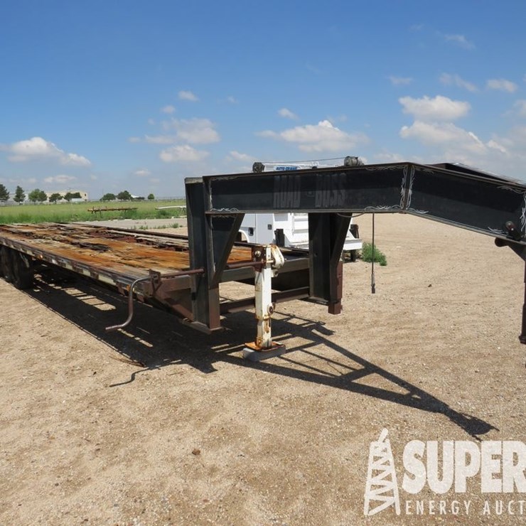 1995 TERRY'S TRAILERS 34'L 3-Axle Gooseneck Trailer