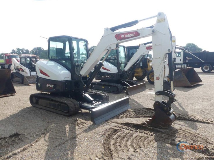 2023-bobcat-e42-image-1