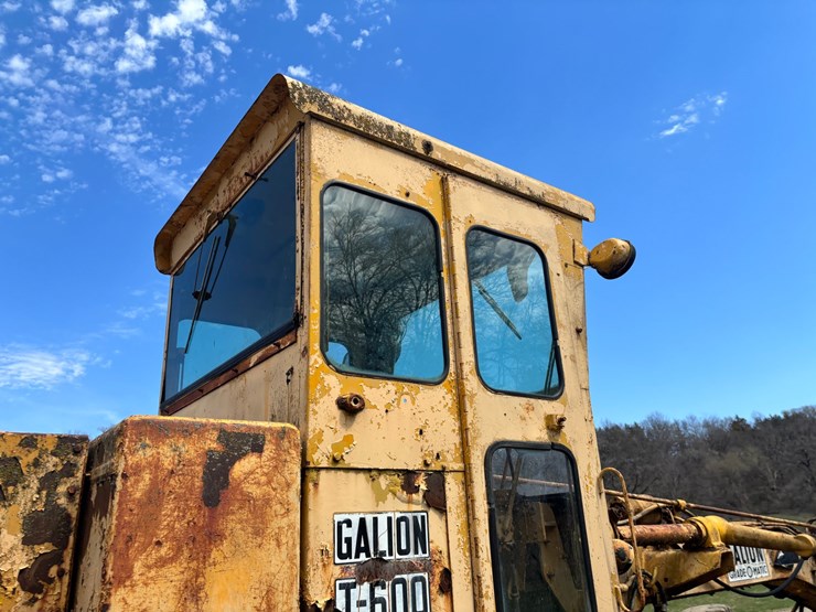 caterpillar-d3c-xl-image-13