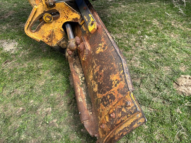caterpillar-d3c-xl-image-63