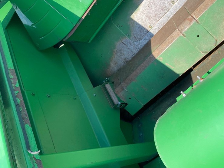 john-deere-9670-combine-4x4-image-86