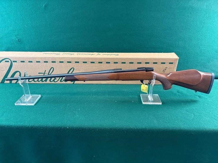 nib-weatherby-vanguard-300-wby-mag-rifle-image-7
