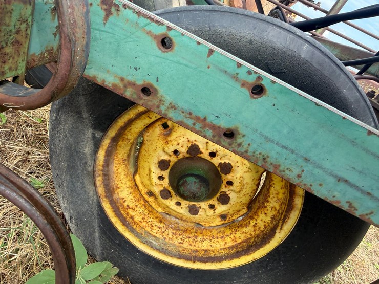 john-deere-1010-image-7