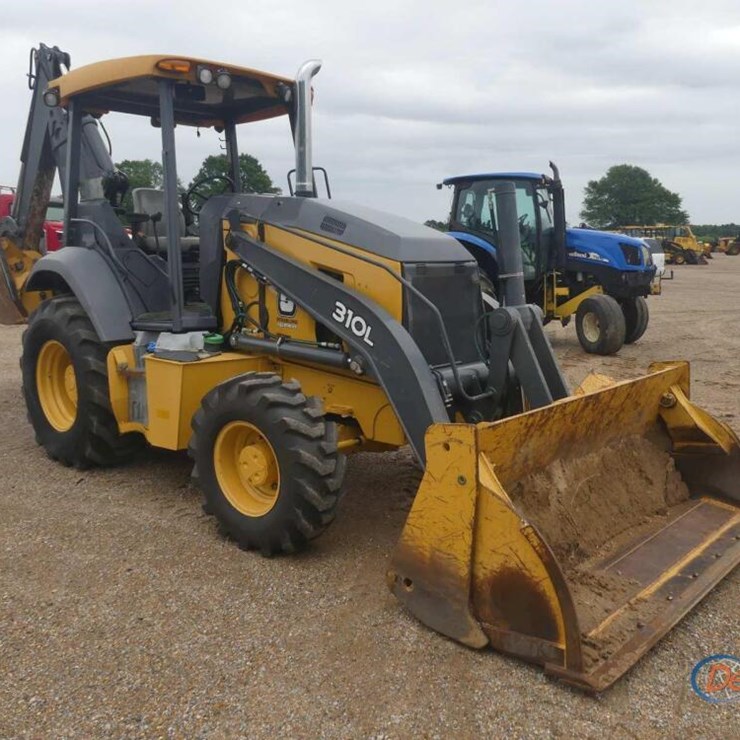 2019 DEERE 310L